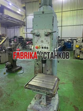 Вертикальный сверлильный станок 2с132