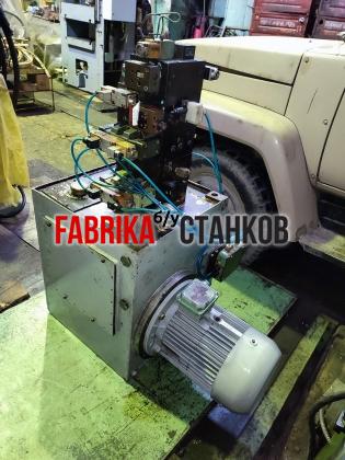 Пресс гидравлический для пластмасс ДГ2432А (160 тс)