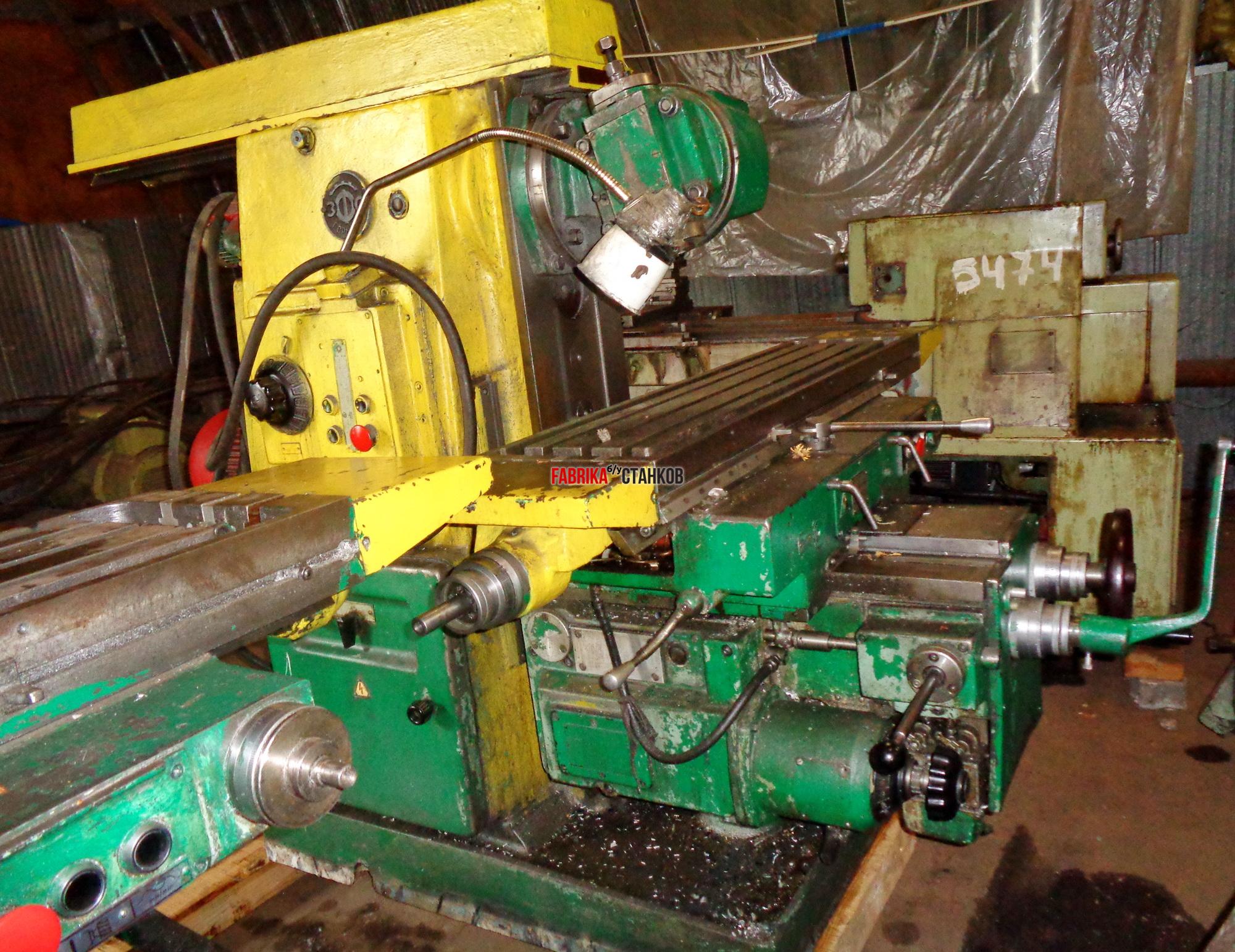 Станок горизонтально-фрезерный консольный 6Р82Г