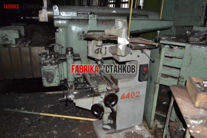 Копировально-фрезерный станок 6Г643