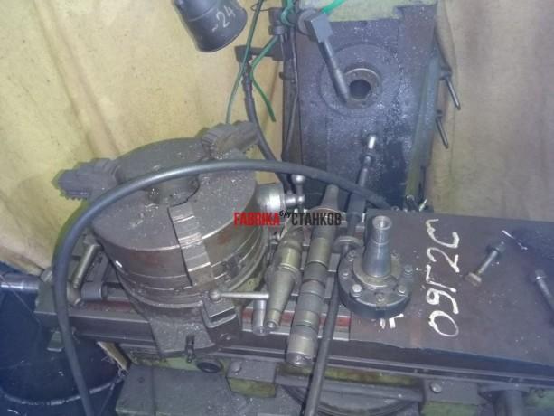 Широкоуниверсальный фрезерный станок. Ф1-250. Рабочий.1989. Без головк…