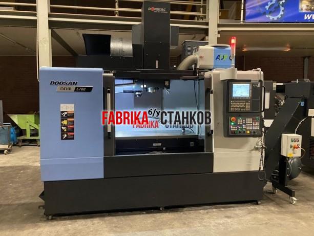 Doosan DNM 5700