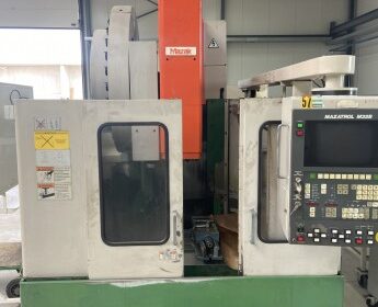 Два вертикальных обрабатывающих центра Mazak