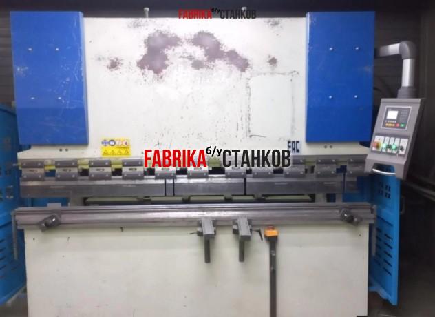 Листогибочный пресс 2500мм 80 тонн с чпу