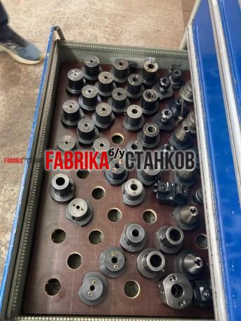 4-х осевой вертикальный обрабатывающий центр Mikron UM 600 HS