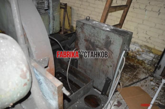 Круглошлифовальный станок для коленвалов 3а423