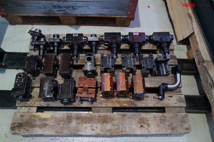 Токарно-фрезерный центр YCM 2000 SY