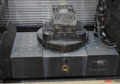 fk-stanki.ru Два обрабатывающих центра Chiron FZ08S, Chiron FZ15S