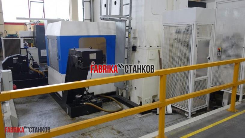 Портальный пятиосевой обрабатывающий центр Huron KX 100