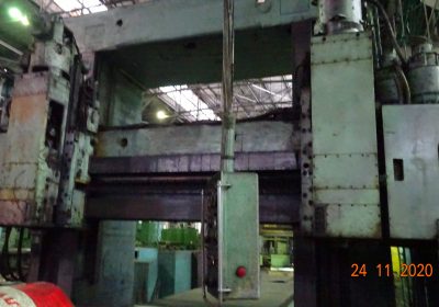 Продольно-фрезерный станок УФ0864